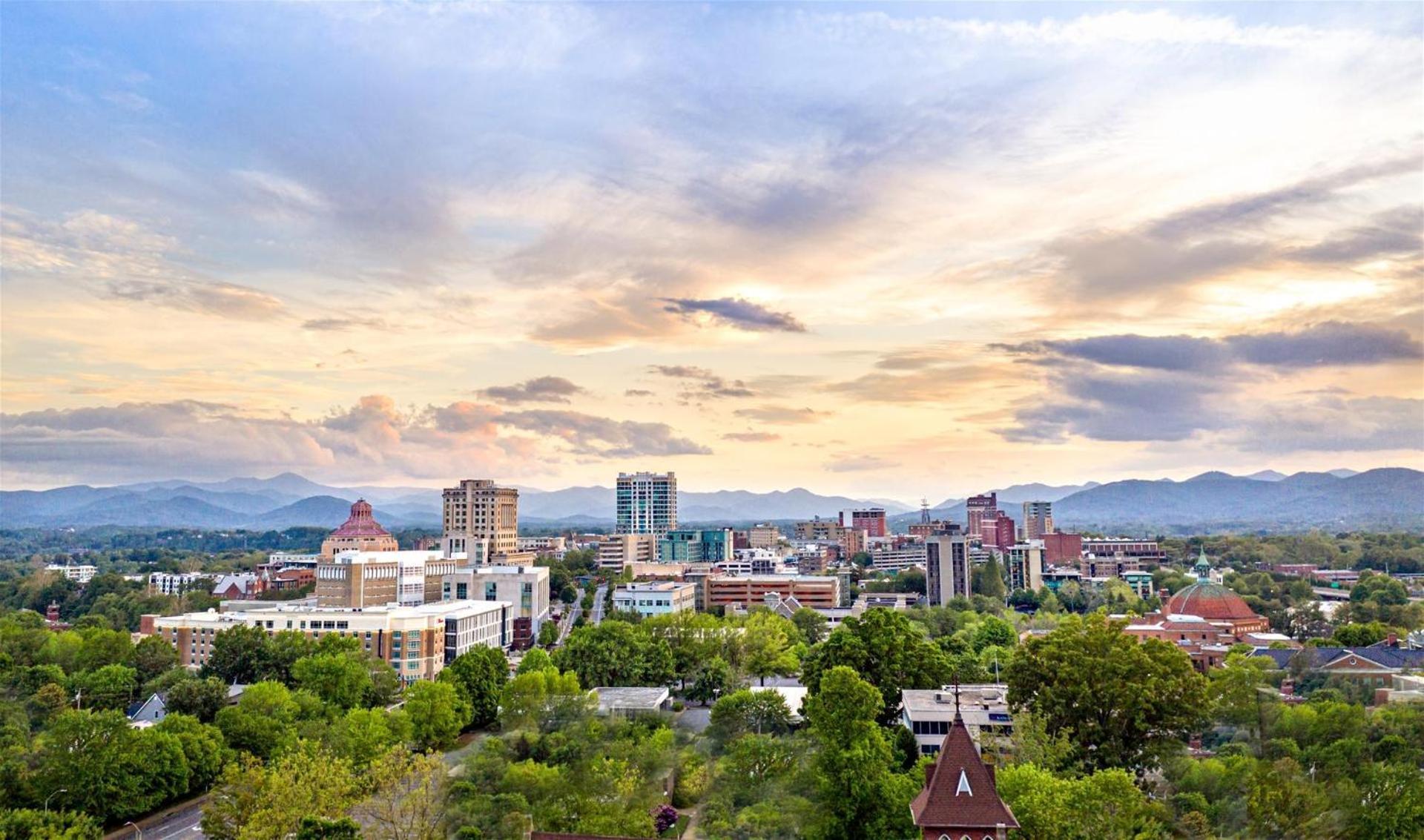 The Views Over Pack Square Asheville Esterno foto